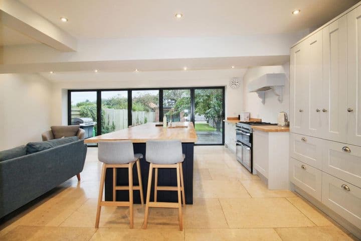 4 bedrooms house for sale in York, United Kingdom - Image 2