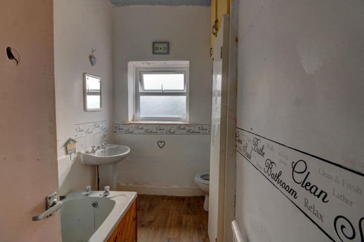 3 bedrooms house for sale in Accrington, United Kingdom - Image 9