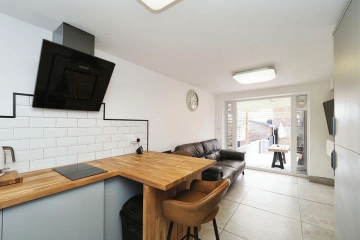 4 bedrooms house for sale in Leicester, United Kingdom - Image 2