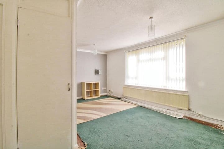 1 bedroom house for sale in Dunstable, United Kingdom - Image 4