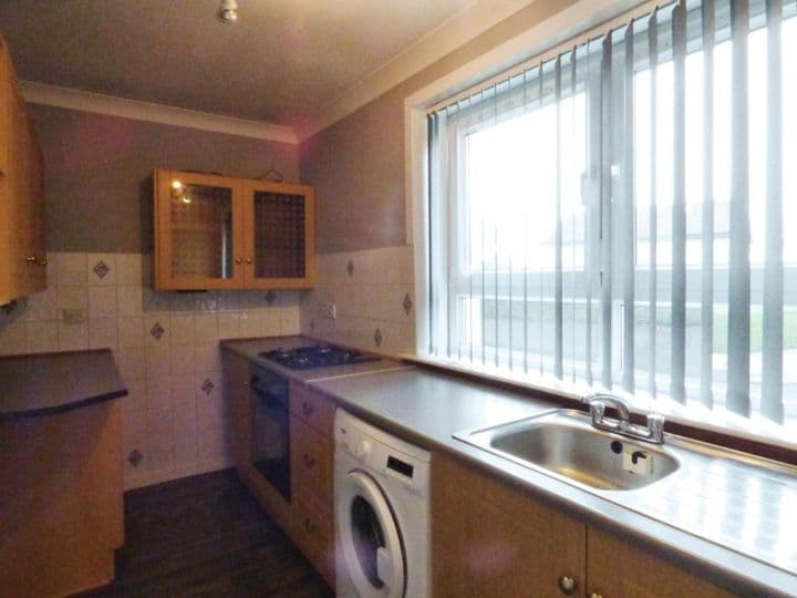 2 bedrooms apartment for sale in Kirkcaldy, United Kingdom - Image 7