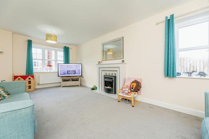 4 bedrooms house for sale in Barnsley, United Kingdom - Image 2