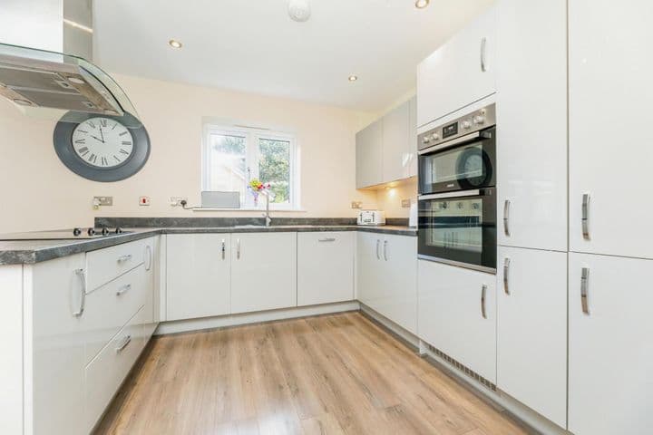 4 bedrooms house for sale in Barnsley, United Kingdom - Image 6