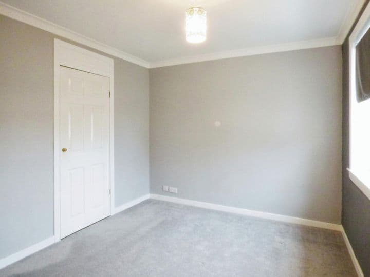 2 bedrooms apartment for sale in Kirkcaldy, United Kingdom - Image 11