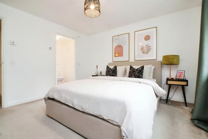 3 bedrooms house for sale in Glasgow, United Kingdom - Image 10