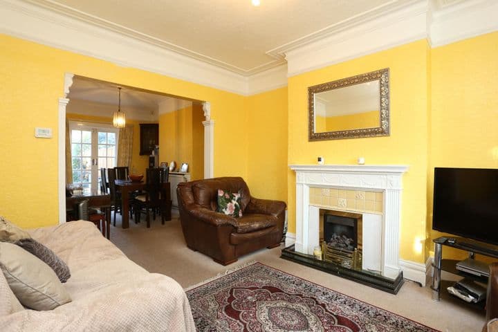 3 bedrooms house for sale in London, United Kingdom - Image 5