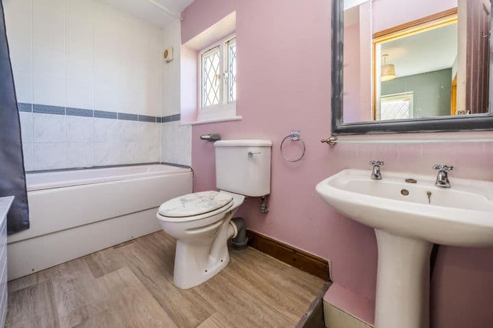 3 bedrooms house for sale in Halifax, United Kingdom - Image 8