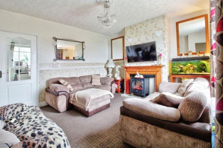 3 bedrooms house for sale in Rotherham, United Kingdom - Image 3