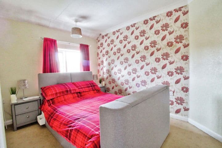 3 bedrooms house for sale in Rotherham, United Kingdom - Image 11