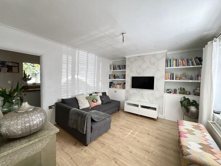 2 bedrooms house for sale in Nottingham, United Kingdom - Image 8