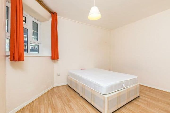 3 bedrooms apartment for sale in London, United Kingdom - Image 8