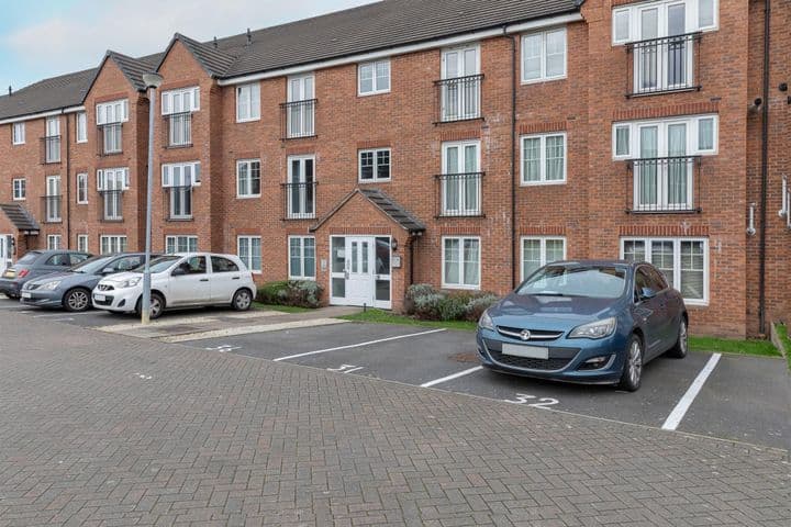 2 bedrooms apartment for sale in West Bromwich, United Kingdom - Image 2