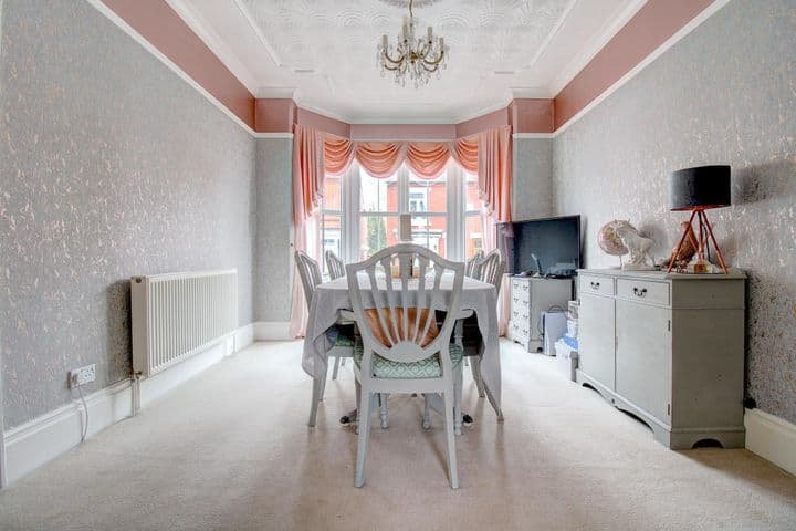 3 bedrooms house for sale in Cannock, United Kingdom - Image 5