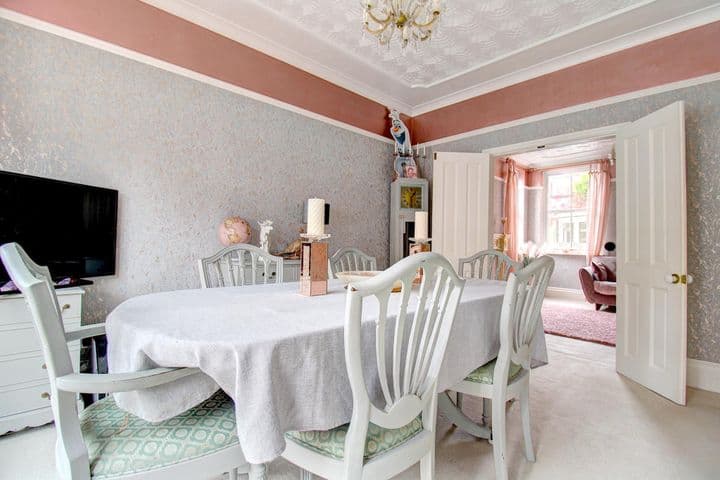 3 bedrooms house for sale in Cannock, United Kingdom - Image 6