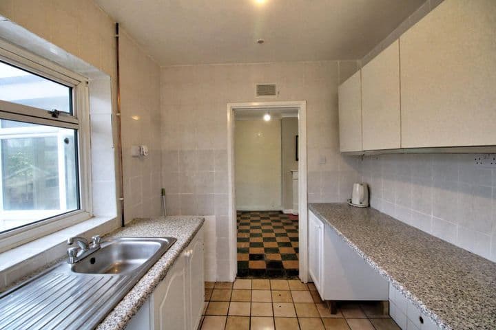 2 bedrooms house for sale in Pontypool, United Kingdom - Image 9