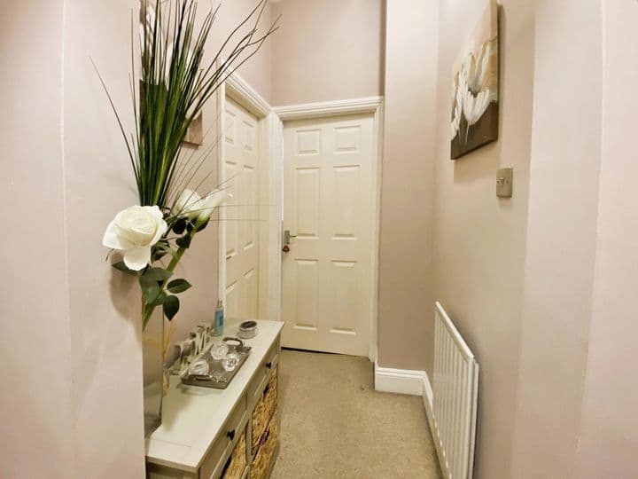 2 bedrooms house for sale in Sheffield, United Kingdom - Image 8