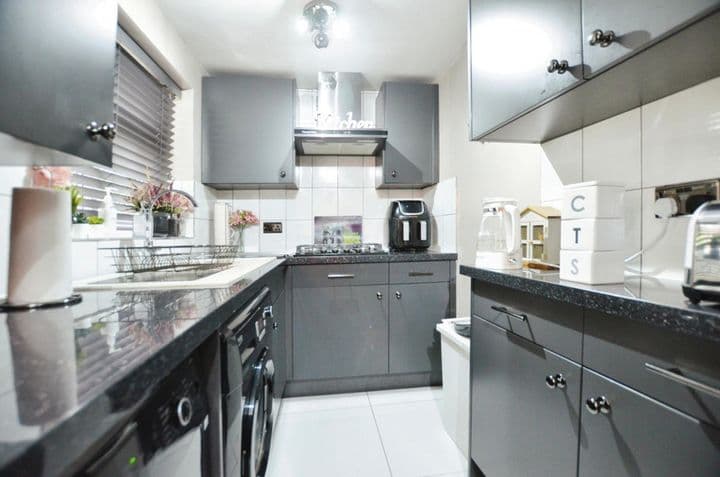 2 bedrooms house for sale in Sheffield, United Kingdom - Image 5