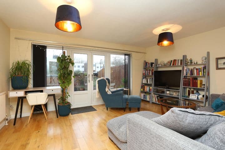 3 bedrooms house for sale in London, United Kingdom - Image 7