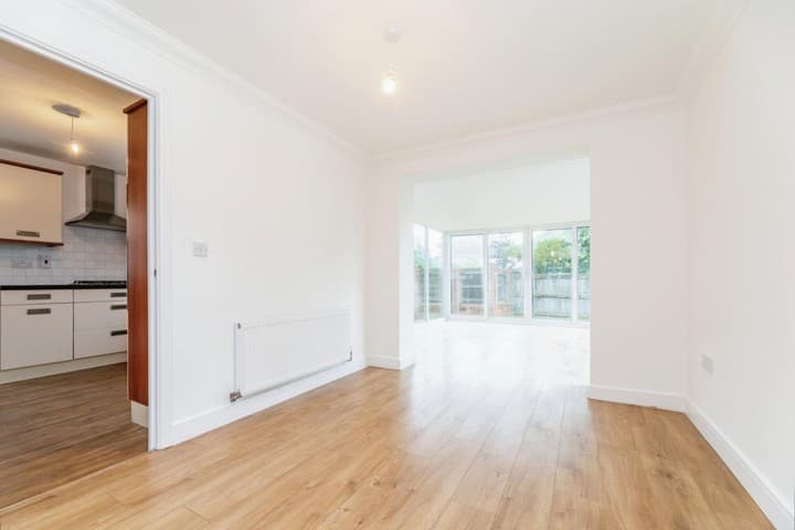 4 bedrooms house for sale in Rotherham, United Kingdom - Image 10