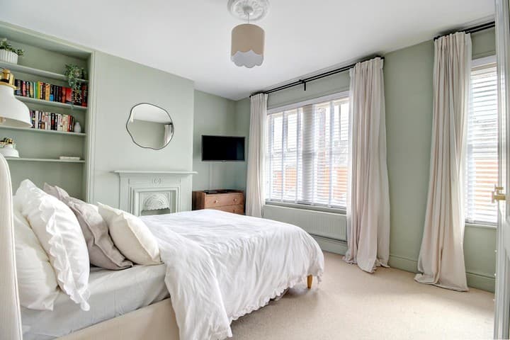 3 bedrooms house for sale in Basingstoke, United Kingdom - Image 9