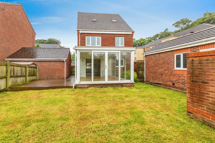 4 bedrooms house for sale in Rotherham, United Kingdom - Image 12