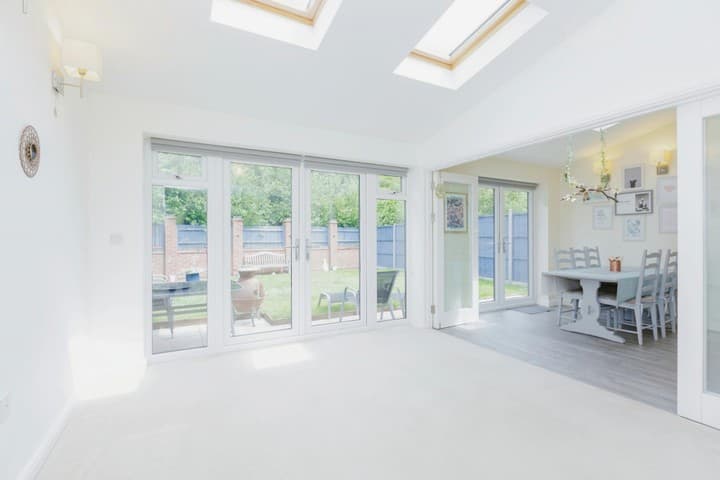 3 bedrooms house for sale in Leicester, United Kingdom - Image 2