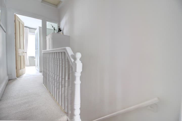 3 bedrooms house for sale in Basingstoke, United Kingdom - Image 17