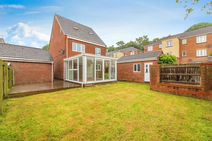 4 bedrooms house for sale in Rotherham, United Kingdom - Image 11