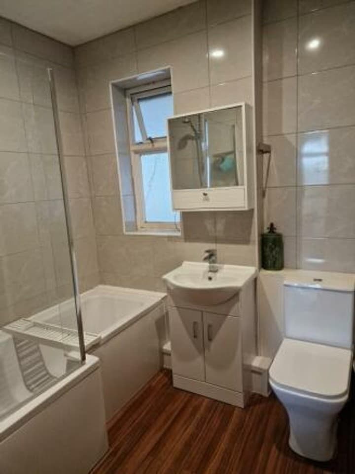 2 bedrooms house for sale in Shepton Mallet, United Kingdom - Image 6