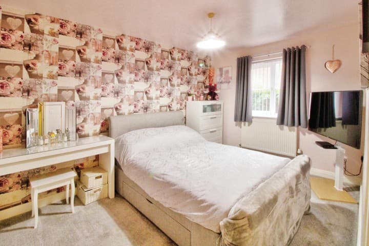 2 bedrooms apartment for sale in Rotherham, United Kingdom - Image 8