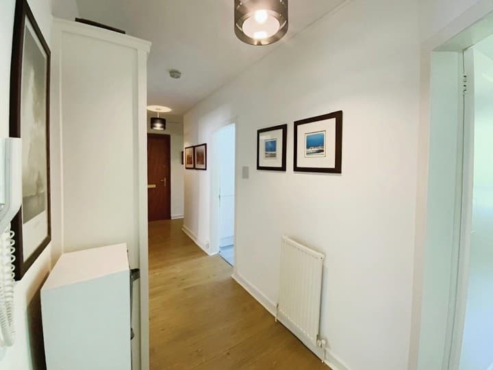 3 bedrooms apartment for sale in Glasgow, United Kingdom - Image 3