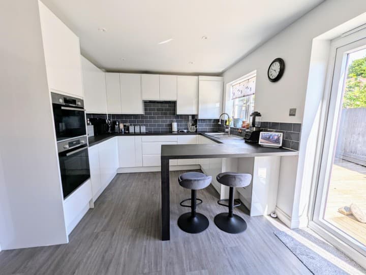 3 bedrooms house for sale in Torquay, United Kingdom - Image 7