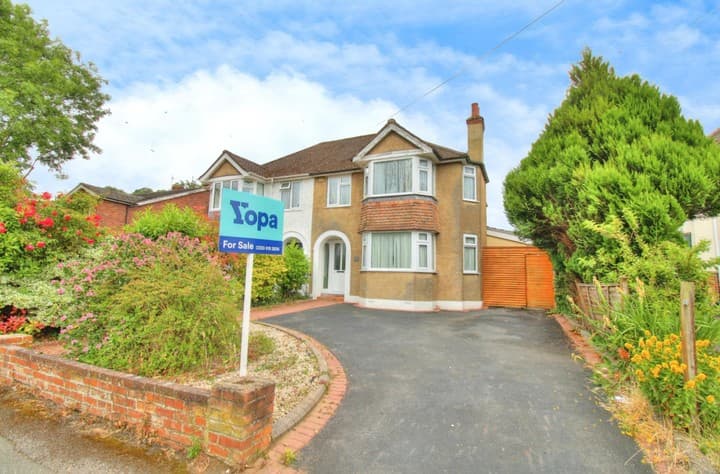 3 bedrooms house for sale in Reading, United Kingdom - Image 2