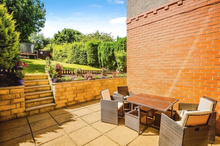 3 bedrooms house for sale in Huddersfield, United Kingdom - Image 3