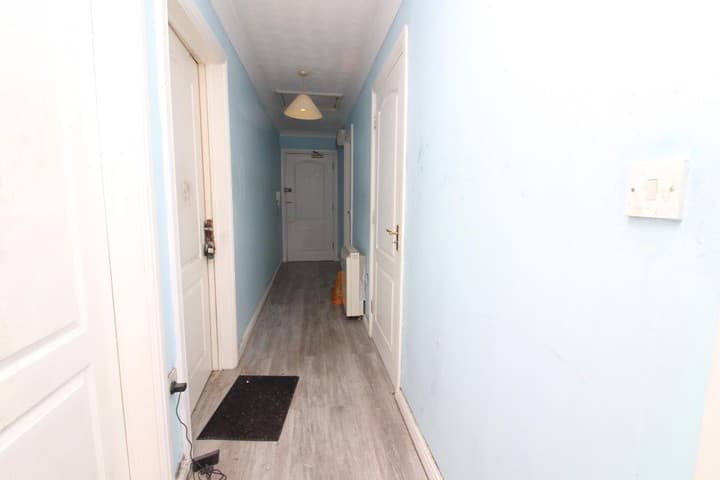 3 bedrooms apartment for sale in Grays, United Kingdom - Image 12