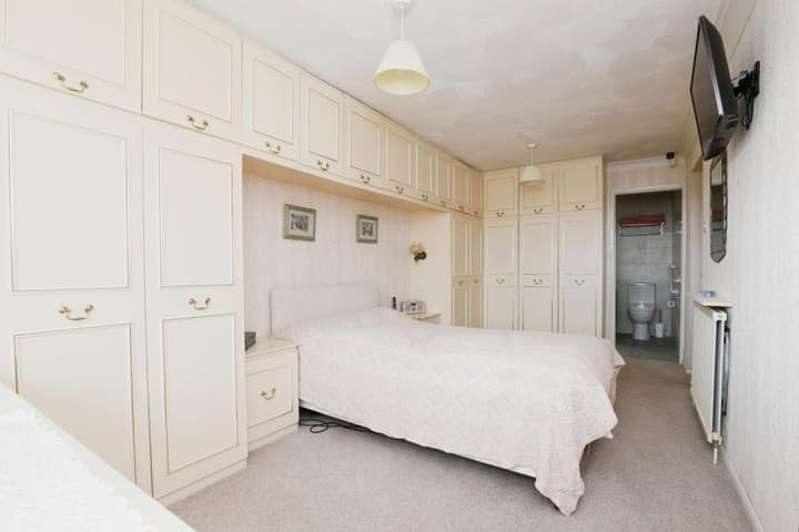 3 bedrooms house for sale in Sheffield, United Kingdom - Image 11