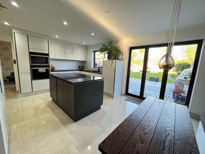 3 bedrooms house for sale in Bedford, United Kingdom - Image 10