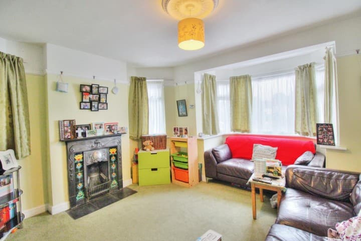 3 bedrooms house for sale in Reading, United Kingdom - Image 4