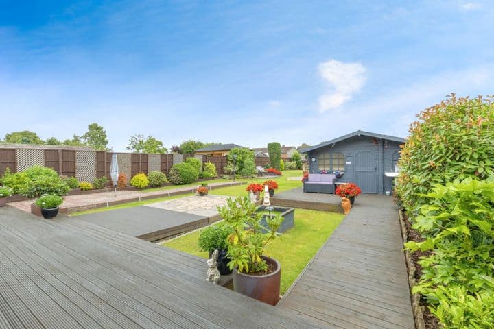 3 bedrooms house for sale in North Hykeham, United Kingdom - Image 3