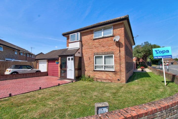 4 bedrooms house for sale in Felixstowe, United Kingdom - Image 2