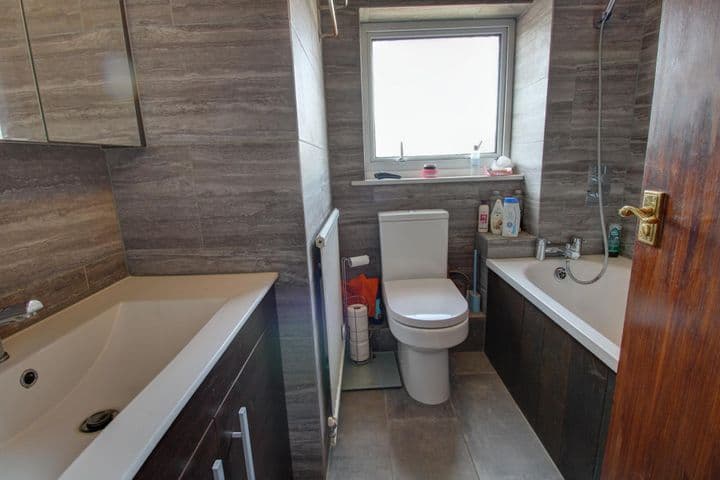 4 bedrooms house for sale in Felixstowe, United Kingdom - Image 4