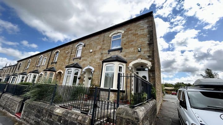 3 bedrooms house for sale in Burnley, United Kingdom - Image 2