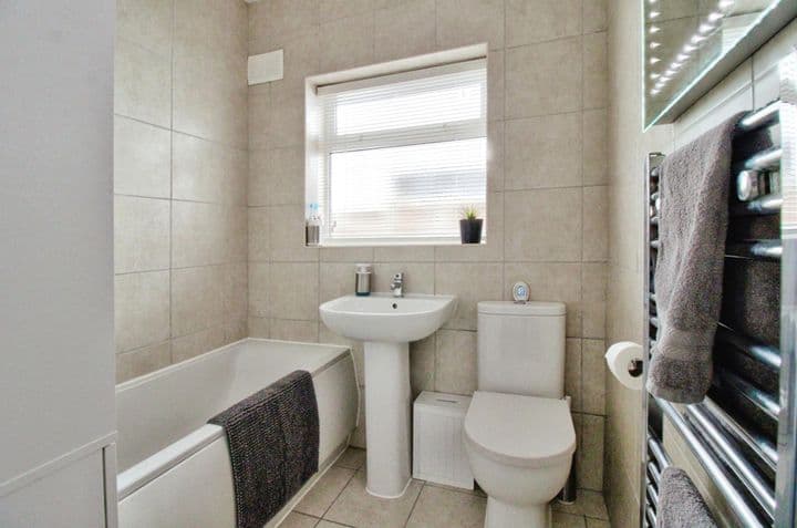 3 bedrooms house for sale in Rainham, United Kingdom - Image 10