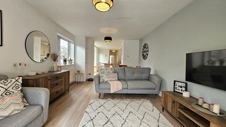 2 bedrooms apartment for sale in Plymouth, United Kingdom - Image 4