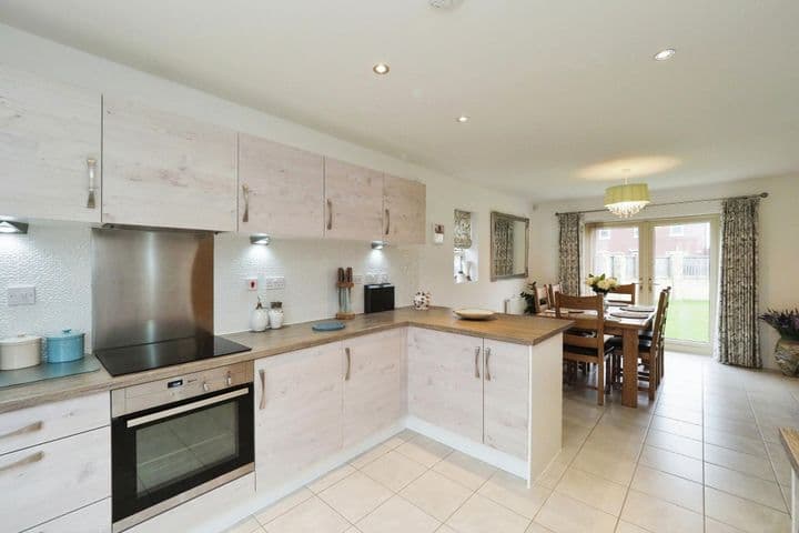 4 bedrooms house for sale in Nottingham, United Kingdom - Image 5