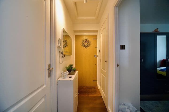 1 bedroom apartment for sale in London, United Kingdom - Image 11