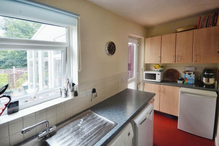 1 bedroom house for sale in Stevenage, United Kingdom - Image 7