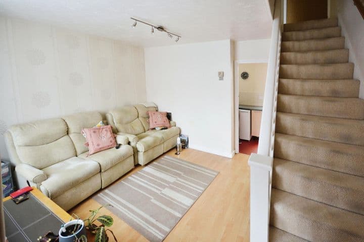 1 bedroom house for sale in Stevenage, United Kingdom - Image 6