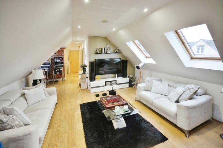 1 bedroom house for sale in Waltham Cross, United Kingdom - Image 11