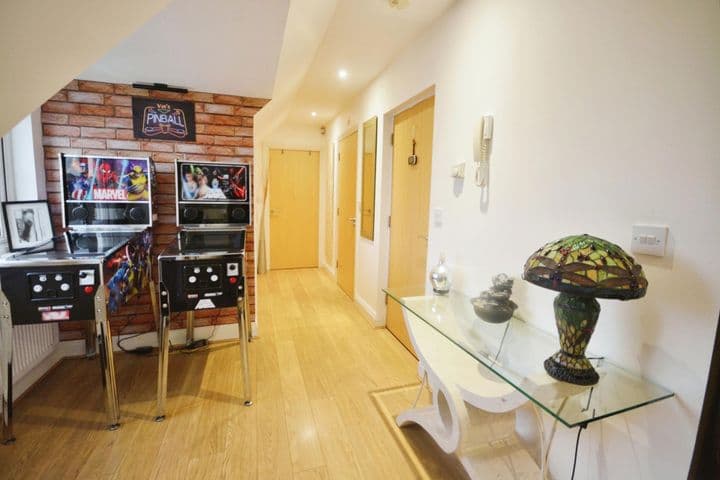 1 bedroom house for sale in Waltham Cross, United Kingdom - Image 8